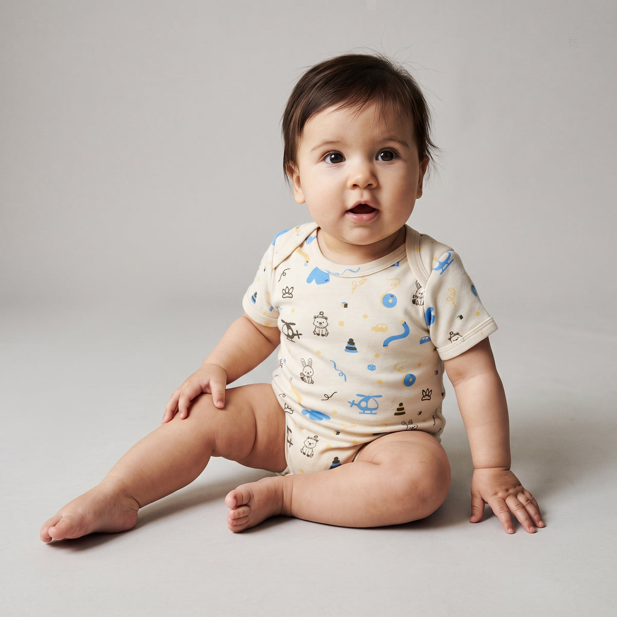 Short Sleeve Organic Baby Bodysuit lifestyle |  Hoppers Lane